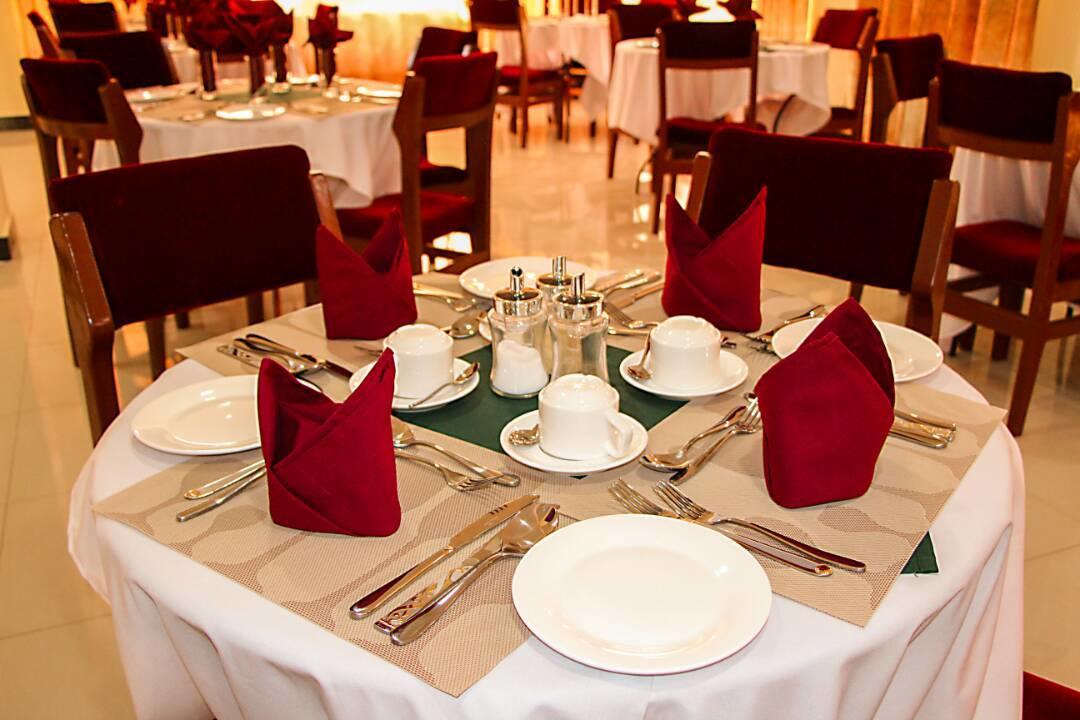 A1 Hotel And Resort Arusha Bagian luar foto